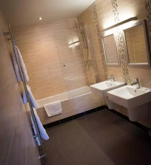 ホテル The County