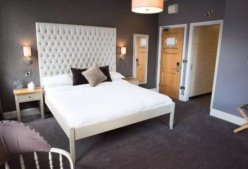 ホテル The County