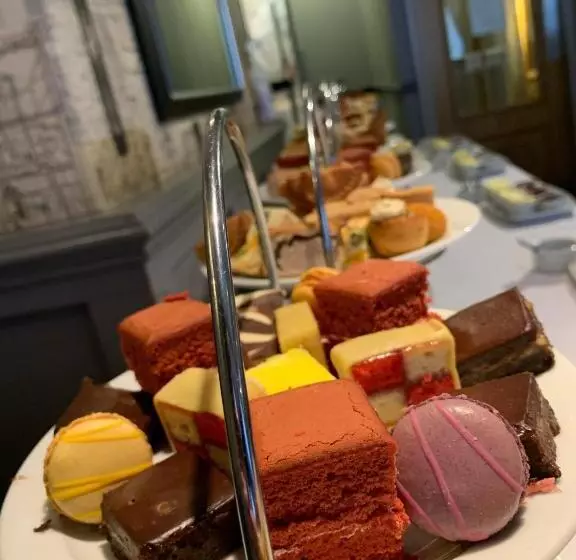 ホテル The County