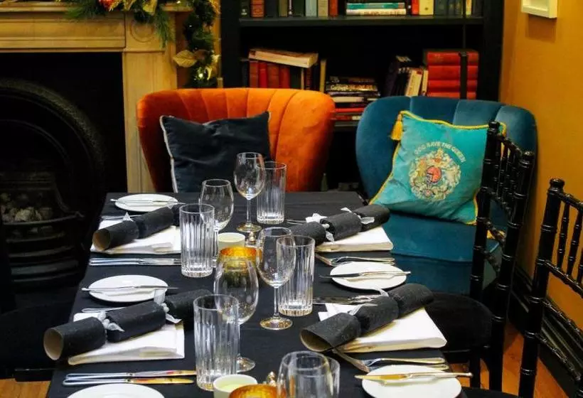 Hotelli The Fox Club London