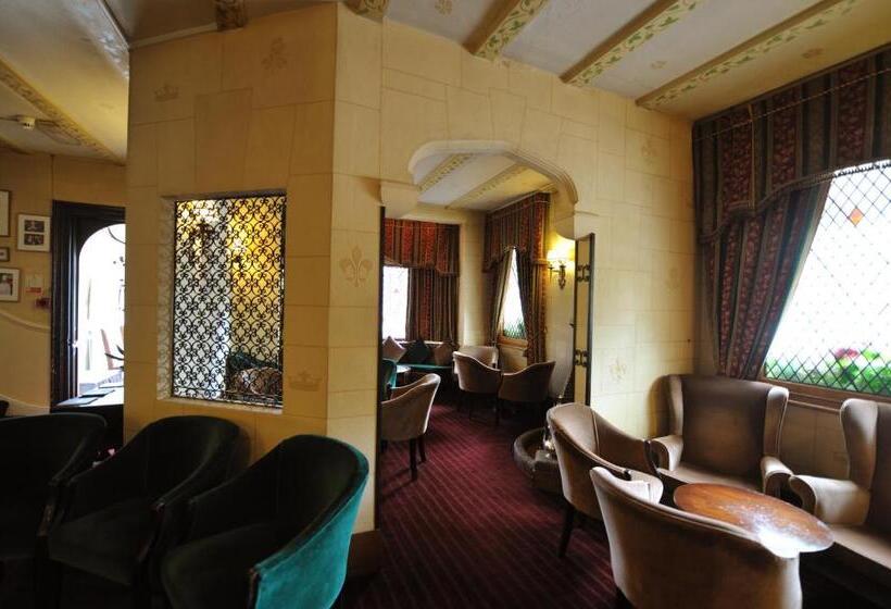 فندق French Horn