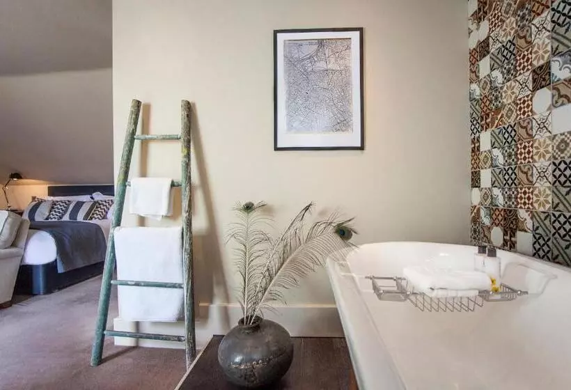 Отель The Grosvenor Arms