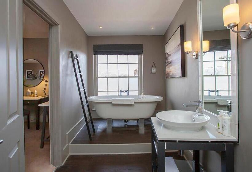 호텔 The Grosvenor Arms