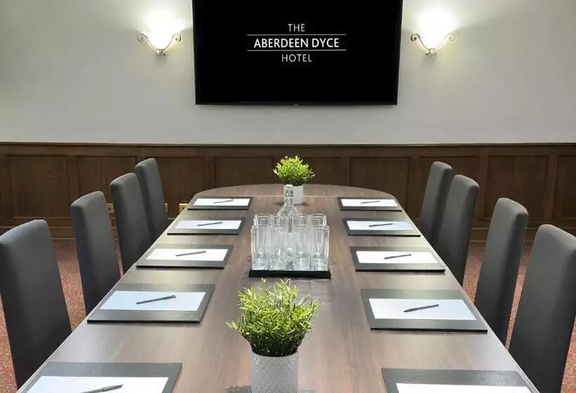 酒店 The Aberdeen Dyce