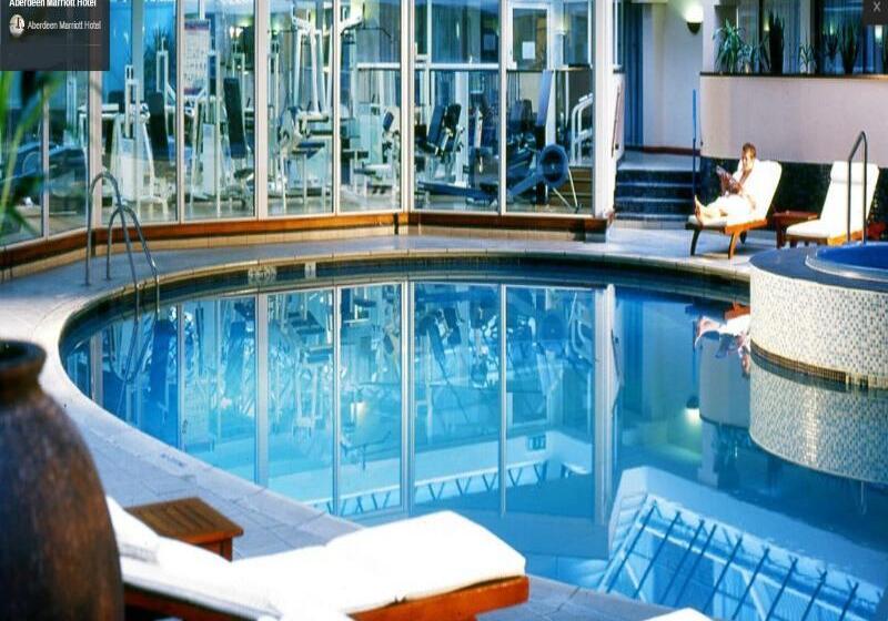 בית מלון כפרי The Aberdeen Dyce