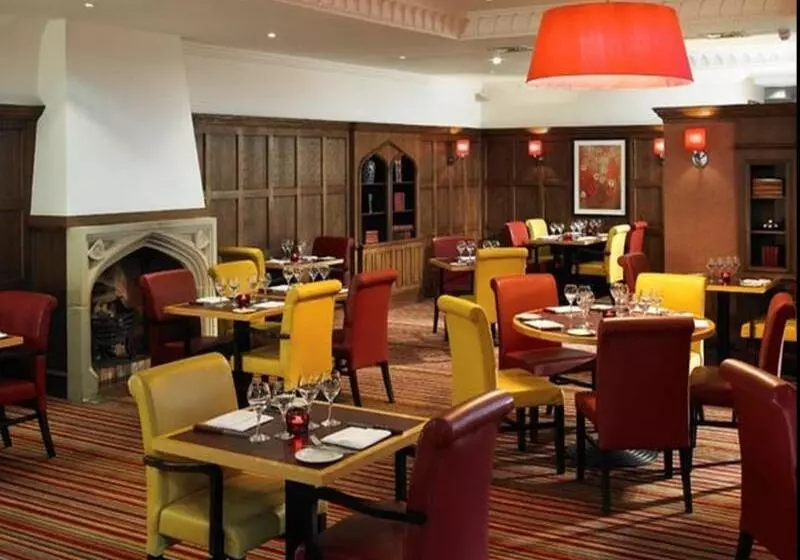 酒店 The Aberdeen Dyce