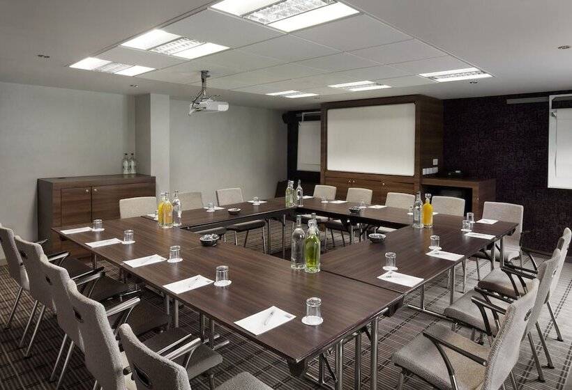 ホテル Holiday Inn Express Stirling, An Ihg