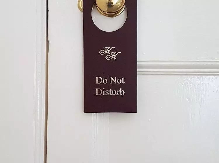 ホテル Howard S House