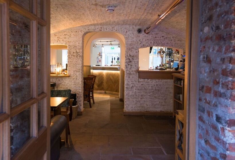 Hotel Judge S Lodging