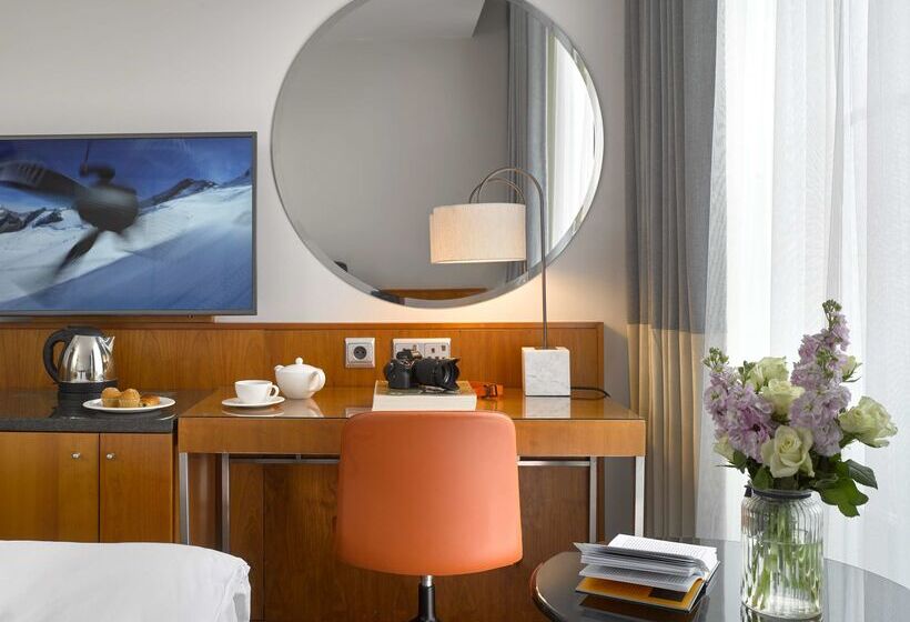 Hotel Miiro Templeton Garden