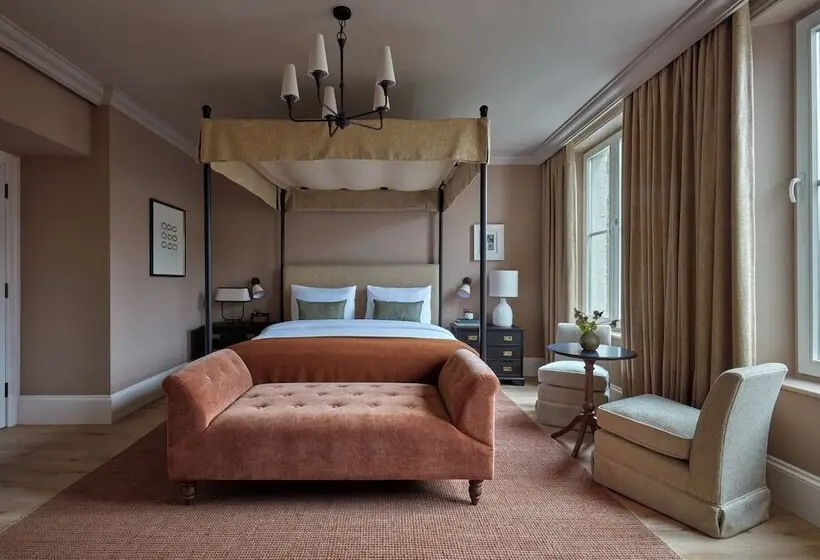 هتل Miiro Templeton Garden