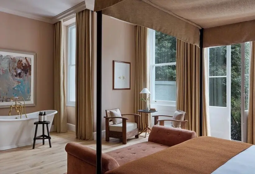 هتل Miiro Templeton Garden