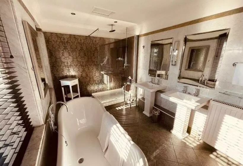 호텔 Nuthurst Grange Country House