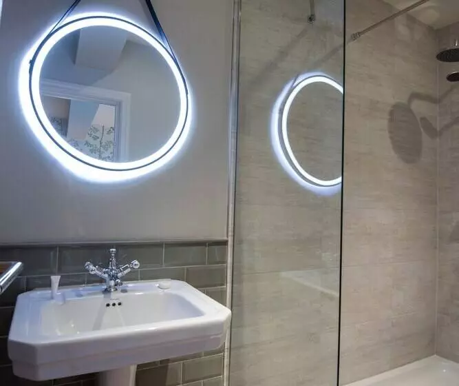 Отель The Millstone, Mellor