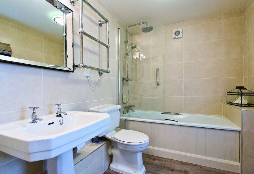 Отель The Millstone, Mellor