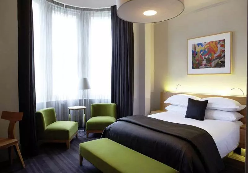 בית מלון כפרי The Montpellier Chapter