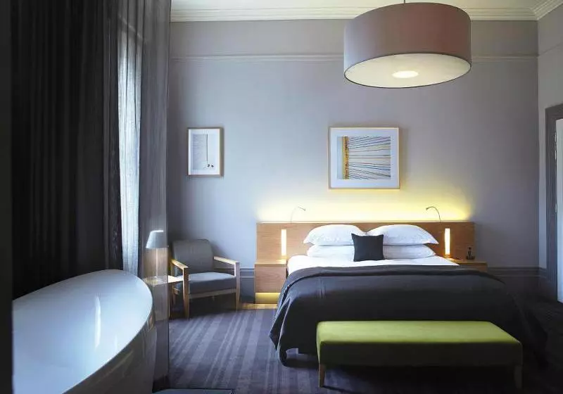 בית מלון כפרי The Montpellier Chapter