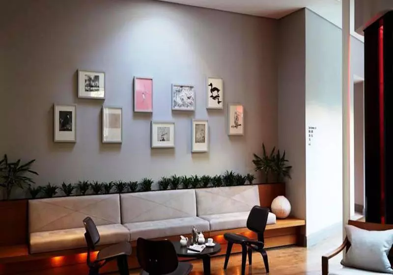 בית מלון כפרי The Montpellier Chapter