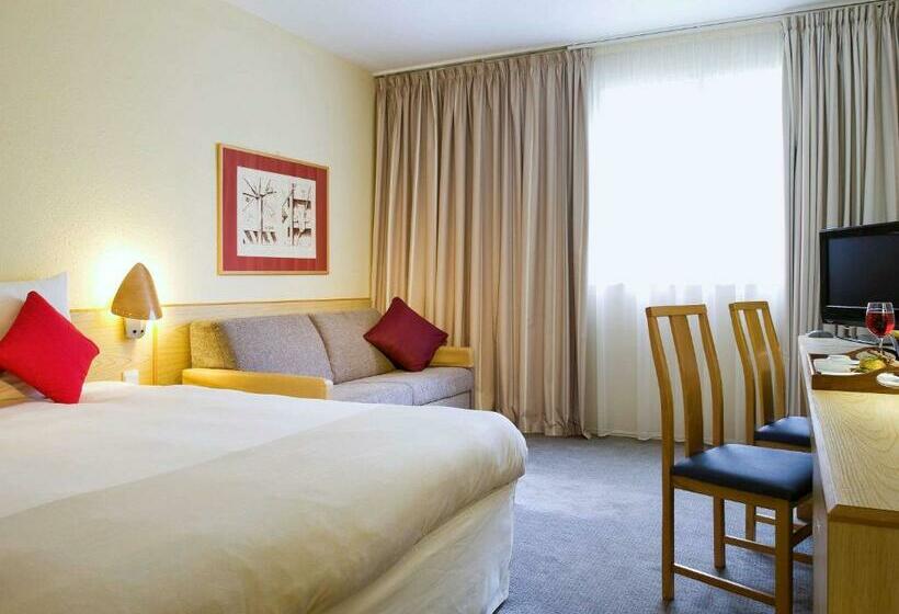 Novotel Manchester West