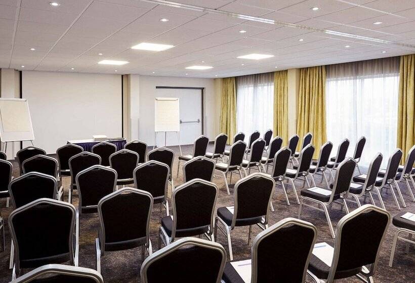 Novotel Wolverhampton City Centre