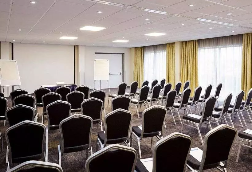 Novotel Wolverhampton City Centre