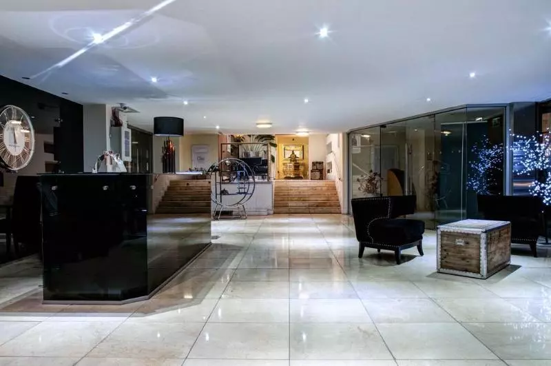 호텔 Clayton Lodge