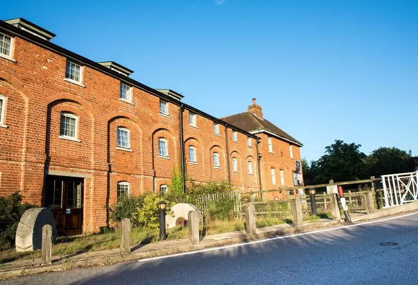 Hotelli Best Western Plus Moat House Reading