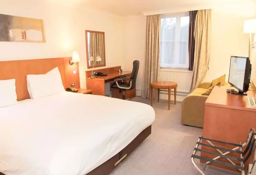 Hotelli Best Western Plus Moat House Reading