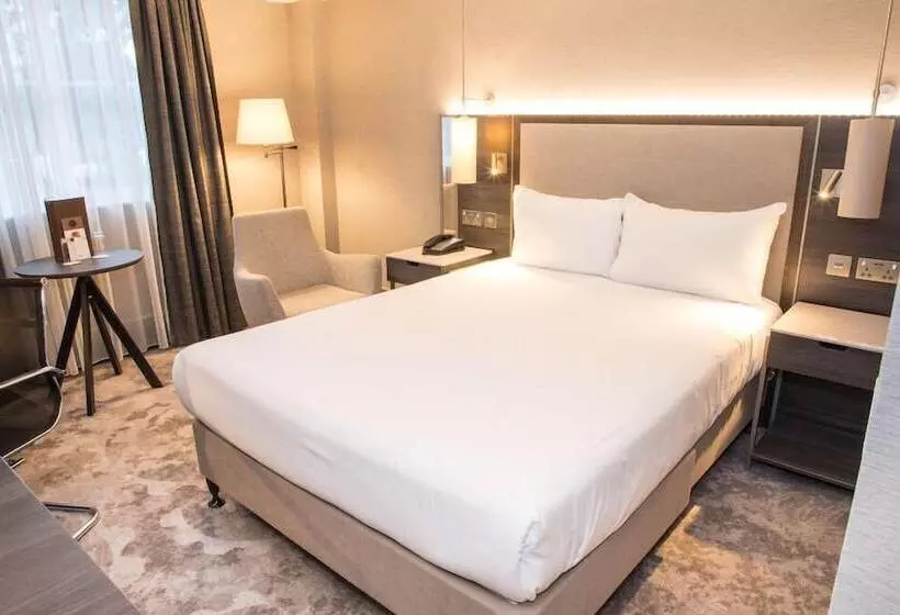 Hotelli Best Western Plus Moat House Reading