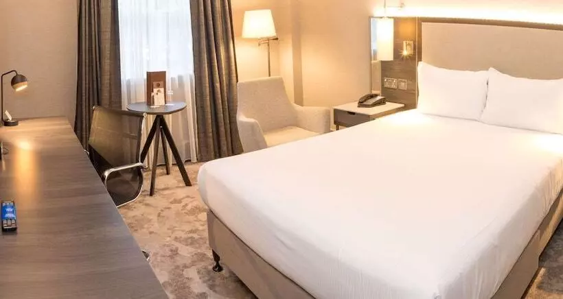 Hotelli Best Western Plus Moat House Reading