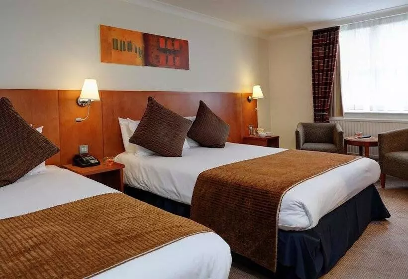 Hotelli Best Western Plus Moat House Reading