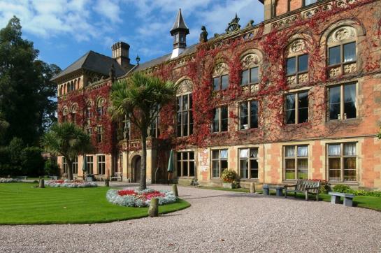 Hotel Soughton Hall Country House