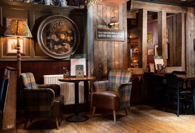 בית מלון כפרי The Ambleside Inn   The Inn Collection Group