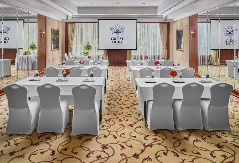 هتل The Great Duke Phnom Penh