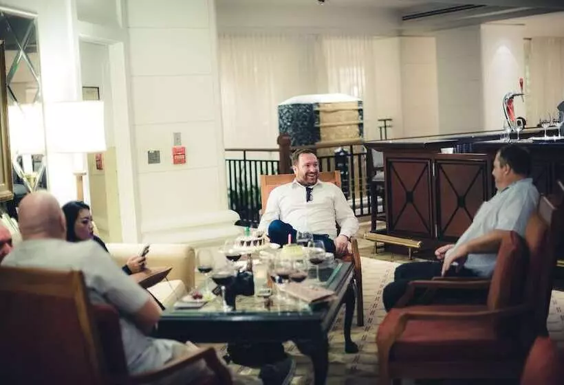 هتل The Great Duke Phnom Penh