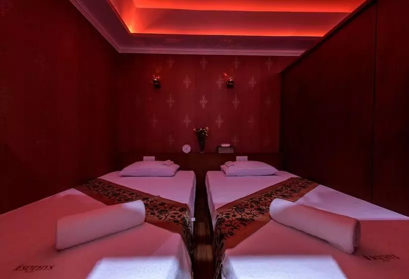 هتل The Great Duke Phnom Penh