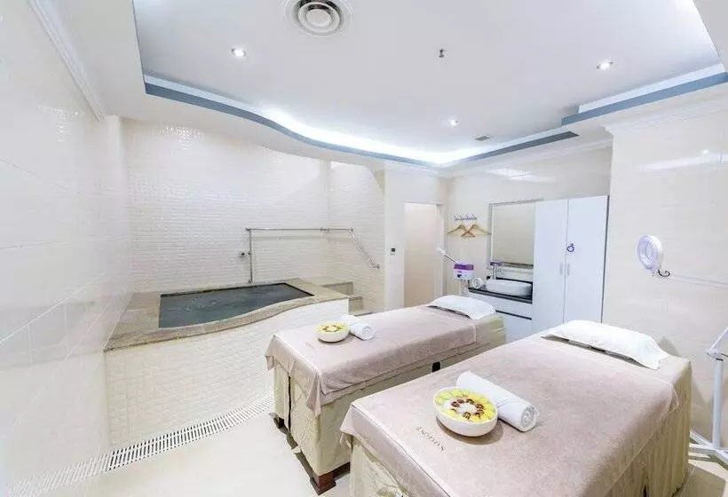 هتل The Great Duke Phnom Penh