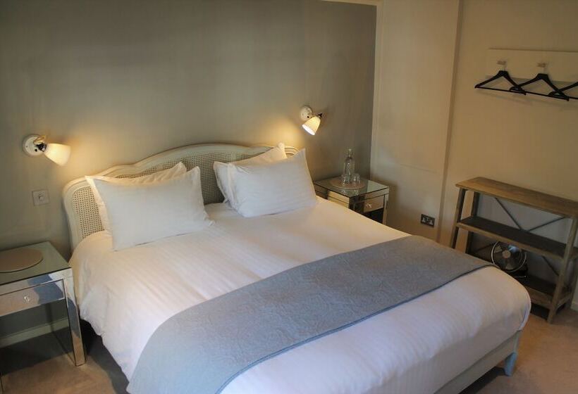 ホテル The Ship Inn