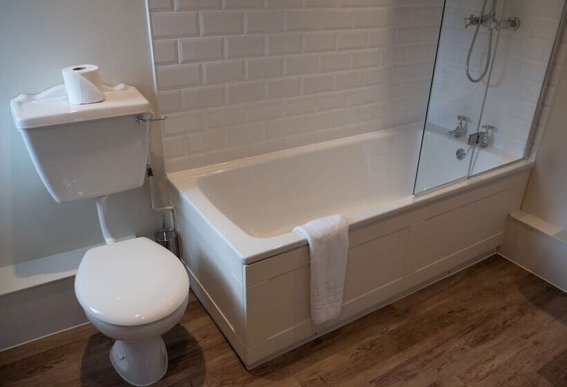 ホテル The Ship Inn