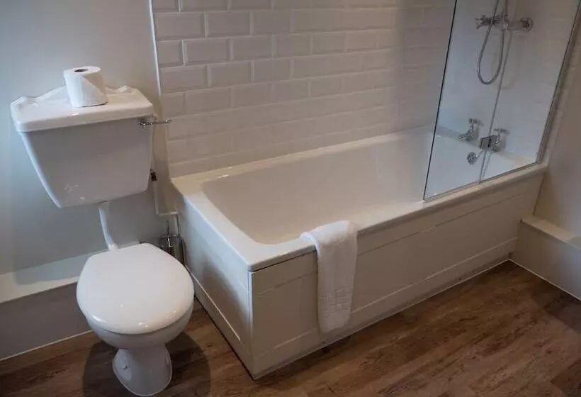 Отель The Ship Inn