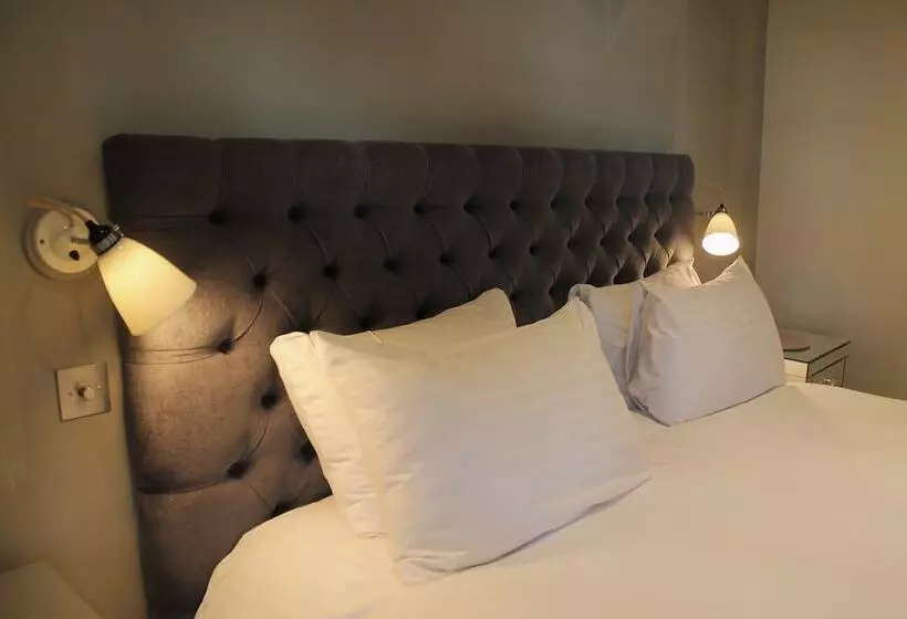 Отель The Ship Inn