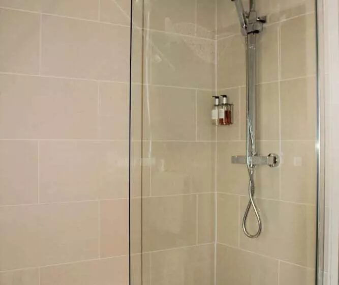 Отель The Ship Inn