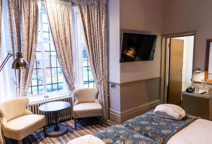 Отель The Stanneylands