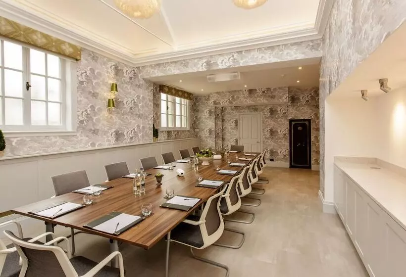 Отель The Wood Norton