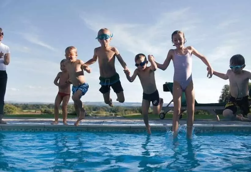 فندق Woolley Grange   A Luxury Family