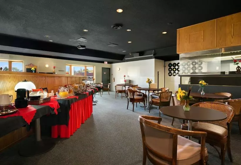 فندق Canada Continental