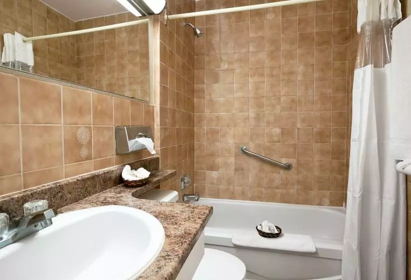 فندق Canada Continental