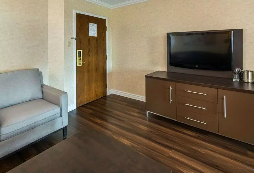 Chateau Cartier Hotel & Resort Ascend Hotel Collection