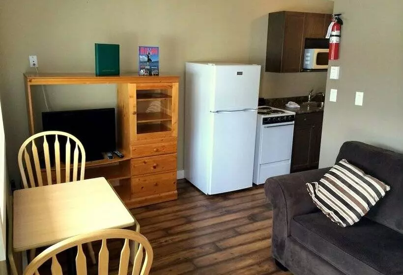 Golden Sands Resort Motel