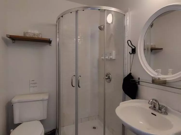 酒店 Ambrose House & Cafe   Self Check In Guesthouse